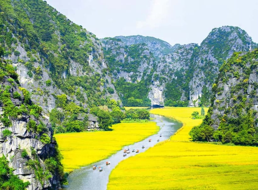 From Hanoi: Hoa Lu, Tam Coc, Mua Cave & Cycling in Ninh Binh - The early ride from Hanoi