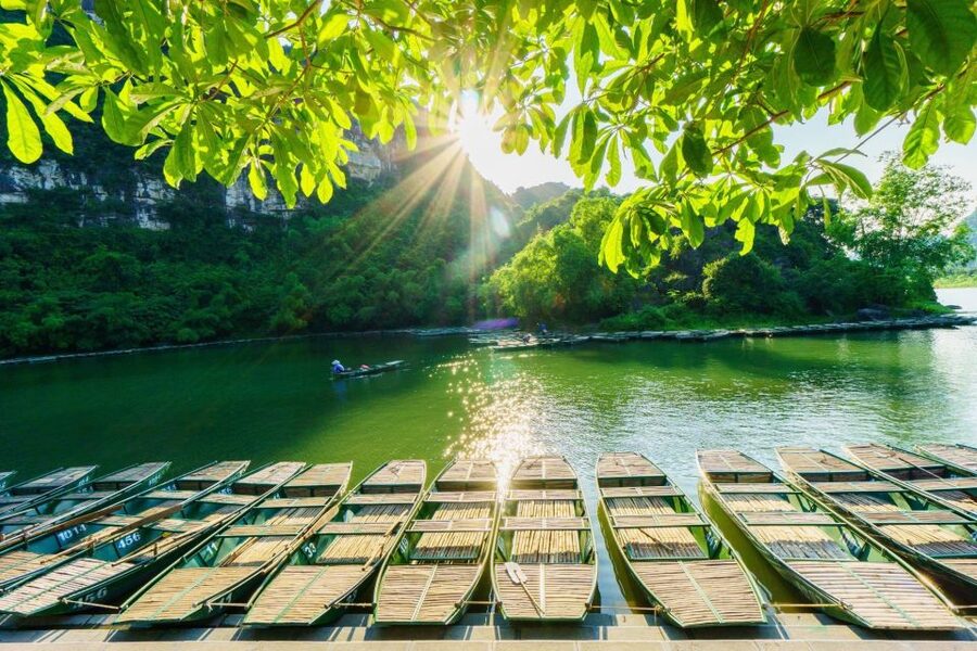 From Hanoi: Hoa Lu & Tam Coc with Buffet lunch & Cycling - Why Hoa Lu and Tam Coc work so well together