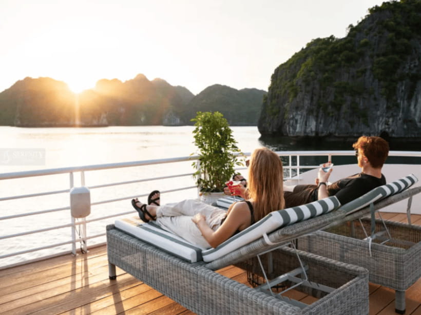 From Hanoi: Lan Ha Bay and Cat Ba Island Cruise with Lunch - Cai Beo fishing village and the first hour on the water