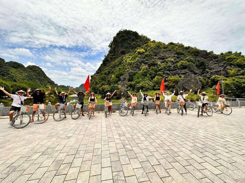 From Hanoi: Ninh Binh, Hoa Lu, Tam Coc, & Mua Cave Day-Trip - Key points to know before booking