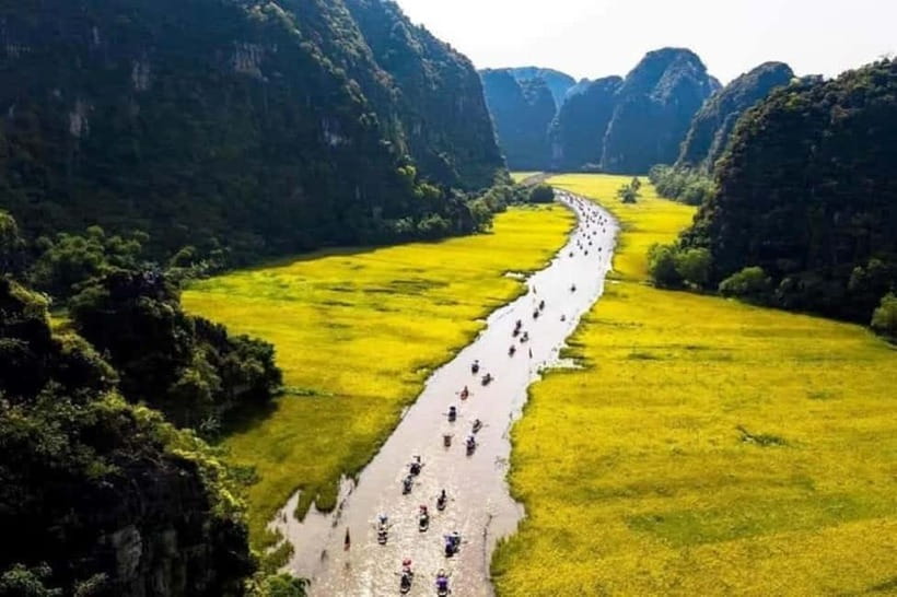 From Hanoi: Tam Coc Boat Trip and Hoa Lu & Mua Cave Tour - Buffet lunch and a pause in the middle