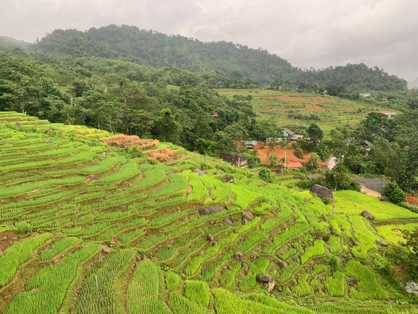 From Hanoi to Pu Luong: 2-Day Trip in Ethnic Villages - The early road to Thung Khe Pass and Mai Chau Valley