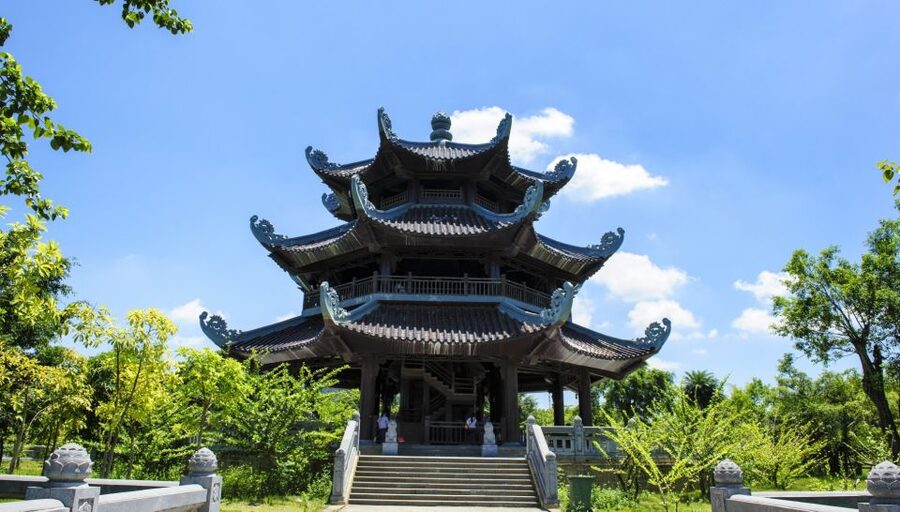 From Hanoi: Trang An & Bai Dinh Pagoda Full-Day Private Tour - The pace, comfort, and practical drawbacks