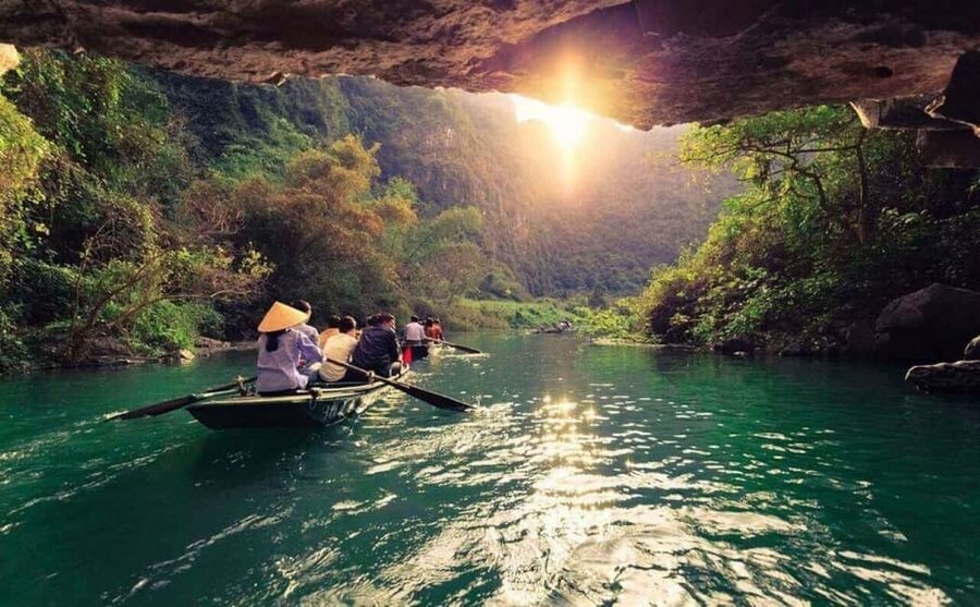 From Hanoi: Trang An eco-tourism - Hoa Lu ancient & Mua Cave - The morning pickup from Hanoi Old Quarter