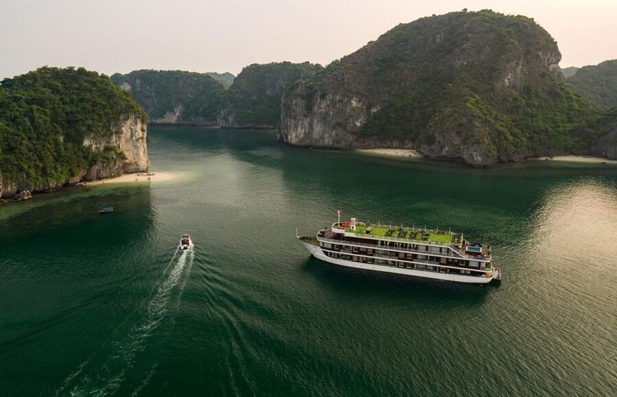From Ninh Binh: Ha Long - Lan Ha Bay 2D1N on 5-star Cruise - Dinner, squid fishing, and the overnight cabin