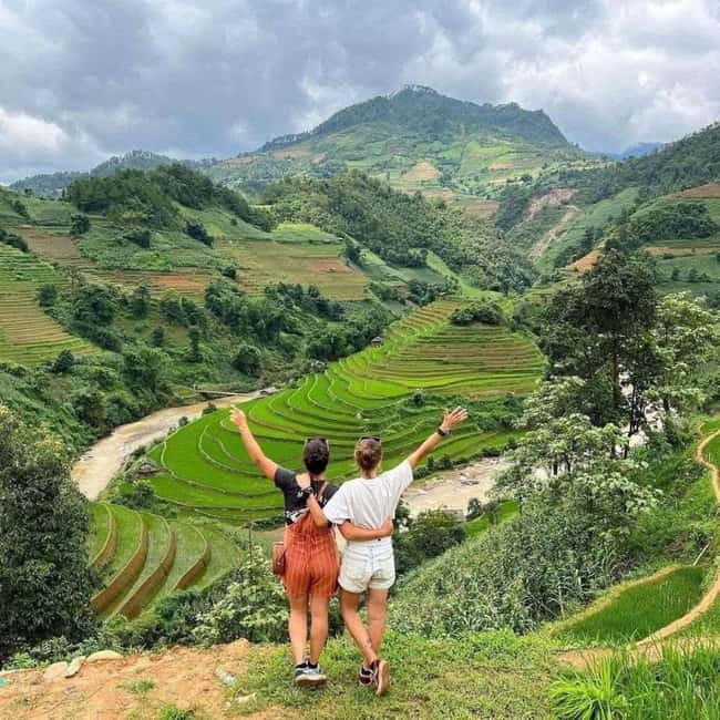 From Sapa : 1 Day Amazing Sapa Trek To Terrace rice field - Lao Chai and the human side of Sapa