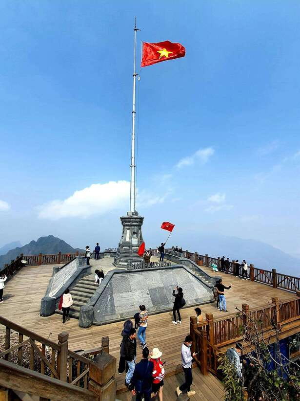 From Sapa:Cable Car Ticket To Fansipan Legend & Car Transfer - Guanyin Statue and Bao An Zen Monastery