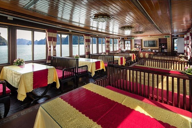 From your cruise port to Hanoi 1 day with our driver - Food, crowds, and the basic boat option