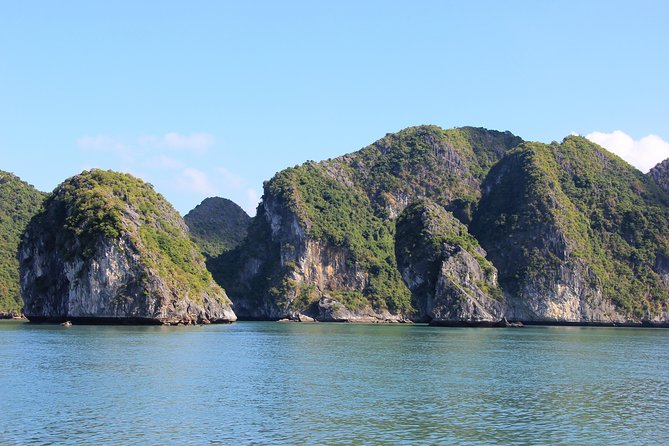 Full day boat trip with Cat Ba Captain Jack to Lan Ha Bay and Ha Long Bay - The afternoon return toward Cat Ba