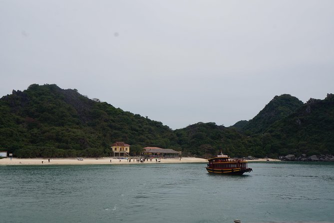 Full day boat trip with Cat Ba Captain Jack to Lan Ha Bay and Ha Long Bay - Who should book this experience