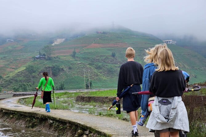 Full Day Cultural Tour in Sapa Terraces - Weather, fog, and the reality of Sapa views
