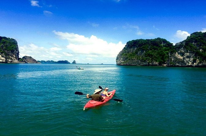 Full-Day Halong Bay Tour Including Kayaking from Hanoi - The long return to Hanoi