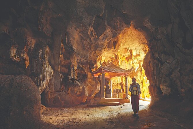Full Day Private Tour in Ninh Binh(Trang An-Bich Dong-Mua Cave) - Climbing Mua Cave for the Tam Coc view