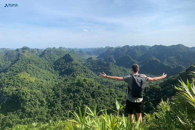 Full Day Sea Star Cruise to Lan Ha-Ha Long Bay Viet Hai village - Lunch with seafood from Cat Ba