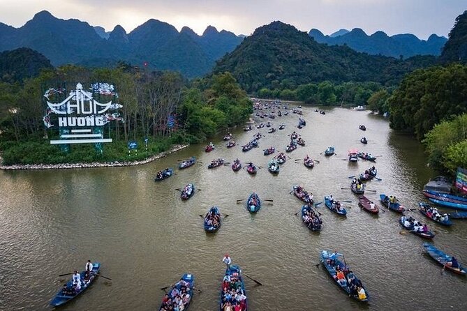 Full Day Tour to Perfume Pagoda with Traditional Boat Ride - Den Trinh and Thien Tru Pagoda