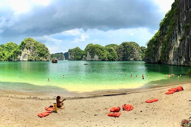 Full Day Trip to Lan Ha Bay with Kayaking in less tourist Areas - Why Lan Ha Bay works better for an active day