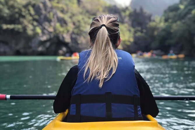 Full Day Trip to Lan Ha Bay with Kayaking in less tourist Areas - Cruising past Cat Ba’s karst islands