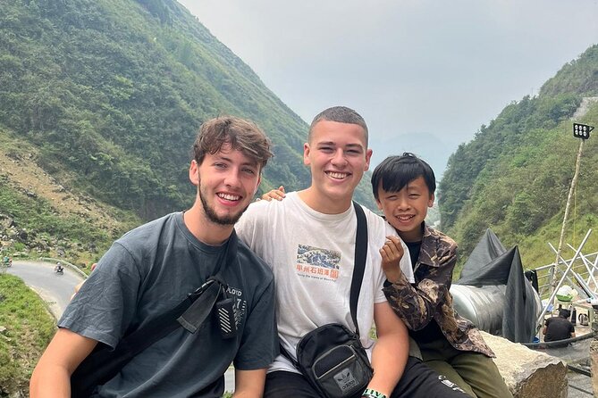 Ha Giang DIVINITY HORIZON TOUR with local easy rider 4 DAYS - Day three, Khau Vai Canyon and the road to Du Gia