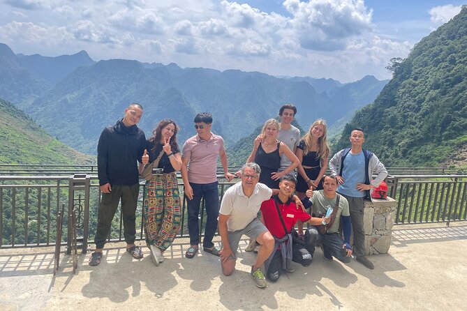 Ha Giang Loop 3 Days 2 Nights with Ha Giang Vision Tour - Day 1: Bamboo valleys and Lùng Tám weaving