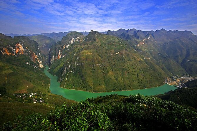 Ha Giang Loop 3 days and 2 nights Motorbike Tour with Easy rider - Easy rider or self-drive on the Ha Giang roads