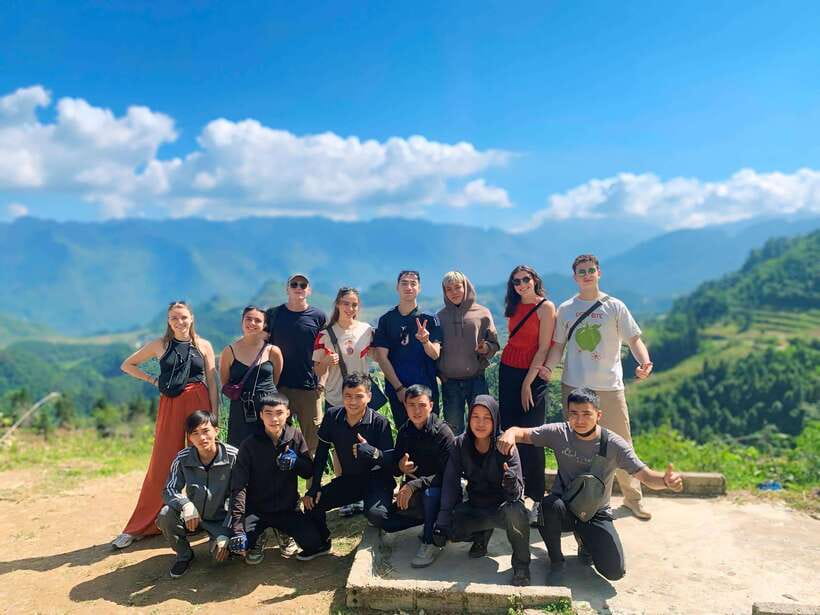 Ha Giang Loop 4D3N Mama's Homestay - Driving yourself or choosing an easy rider