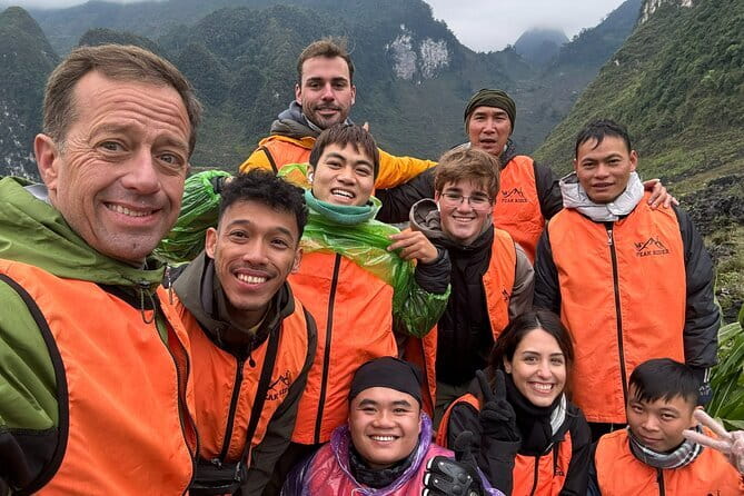 Ha Giang Loop - 6 Days Ride in Ban Gioc Waterfall and Ba Be Lake - Day 2: Ma Pi Leng Pass and the road to Bao Lac