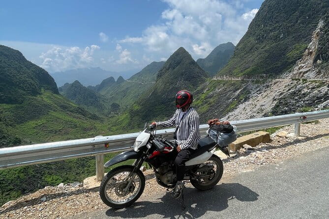 Ha Giang Loop motorbike Private 4 days Tour all inclusive - Day 1: Ha Giang to Du Gia by way of Thai An Waterfall