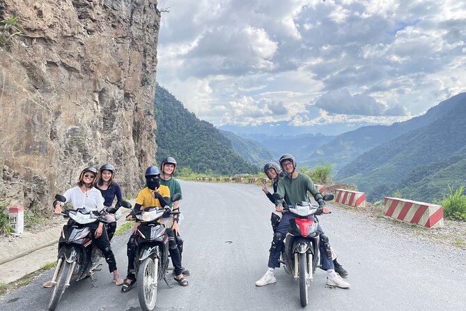 Ha Giang Tour 4 Day-3-Night, English Speaking Guide, Small Group - Day 3: Ma Pi Leng Pass and the Nho Que River