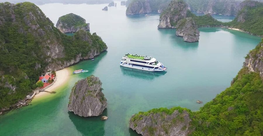 Ha Long Bay 8 hours daily tour on LA CASTA DAILY CRUISE - Hanoi limousine transfer and Tuan Chau check-in