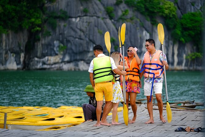 Ha Long Bay Cruise Day Tour-Cave, Kayaking,Ti top island & Lunch - The 12-hour route from Hanoi to Ha Long Bay