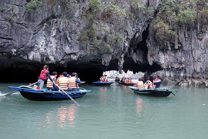 Ha Long Bay Day Cruise From Ha Noi - Surprising Cave and its crowded stone chambers