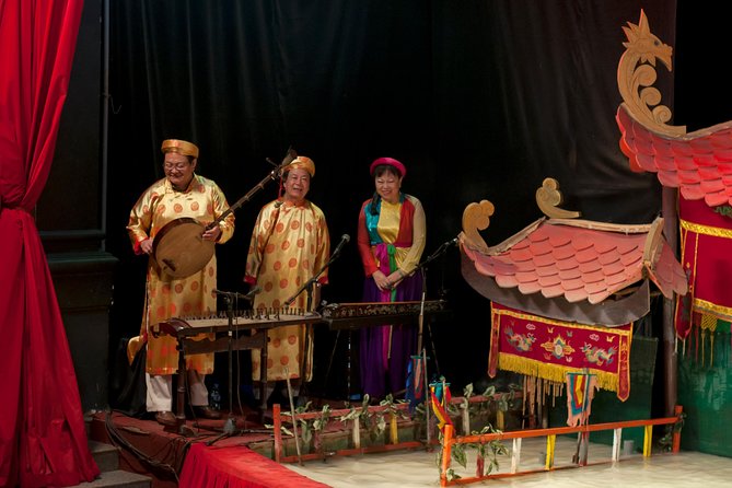 Ha Noi Night Tour And Water Puppet Show - What the transport adds, and where it can frustrate you