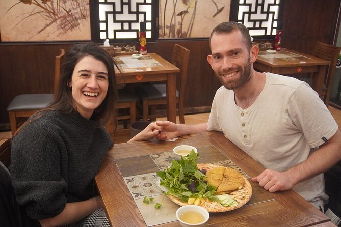 Ha Noi Walking Food Tour, Non Vegetarian,Vegan, vegetarian Option - The night market and Đường Tàu