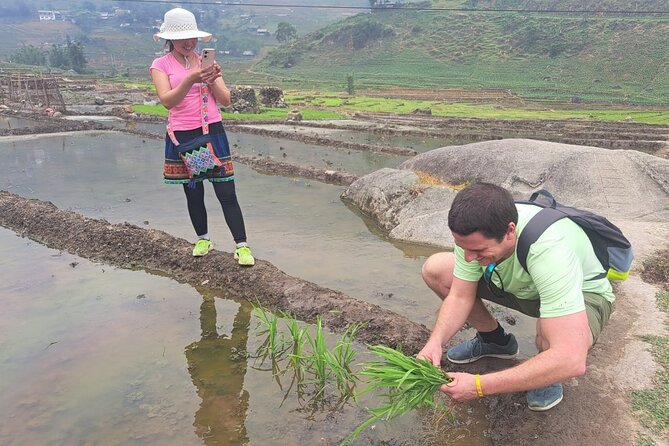 Hagiang Loop 3 Night 3 Day Easy Rider Motorbike -Small group - Day two: mountain roads, Ma Pi Leng Pass, and Du Gia