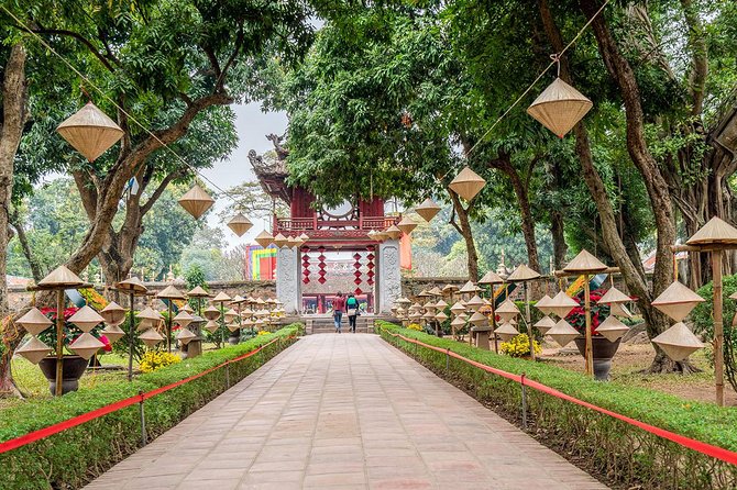 Half-Day Hanoi Private City Tour - Tran Quoc Pagoda beside West Lake