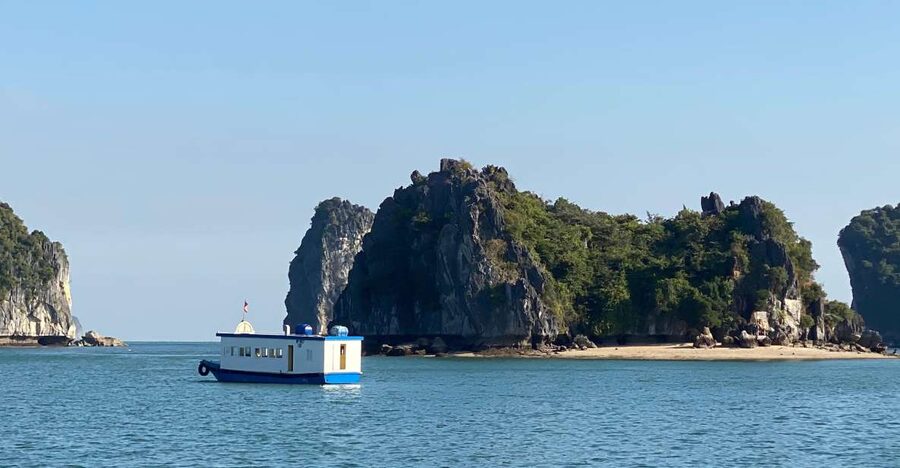 Half day Lan Ha Bay : Boat Trip , Kayaking,Snorkel - Who should book this half-day outing?