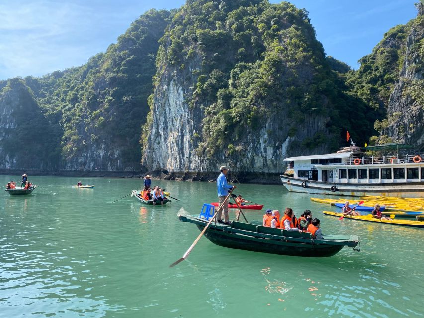 Half day Lan Ha Bay : Boat Trip , Kayaking,Snorkel - Leaving Cat Ba and entering the bay