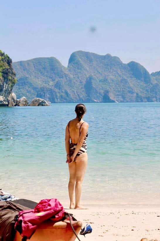 Half day Lan Ha Bay excursion ( 4 hours ): Kayaking, Snorkel - Swimming and snorkeling in sheltered coves