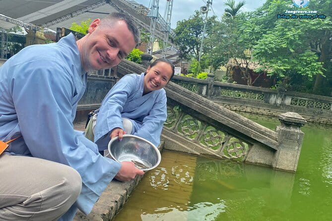 Half-Day Mindfulness Meditation Retreat in Hanoi - Speaking with monks about Buddhist life