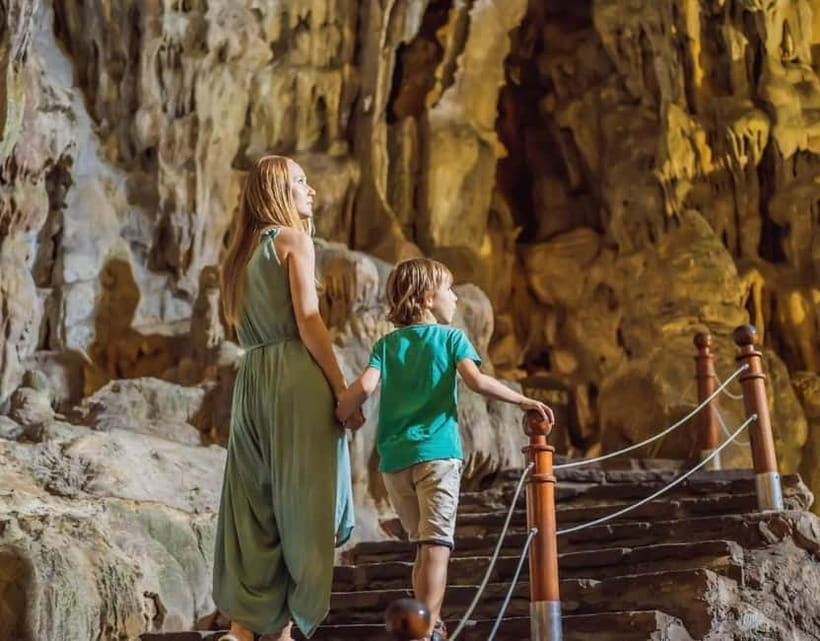 Halong 6 Hours Cruise: Kayak, Cave, Lunch, Beach & Island - Cruising past Ha Long Bay’s limestone peaks