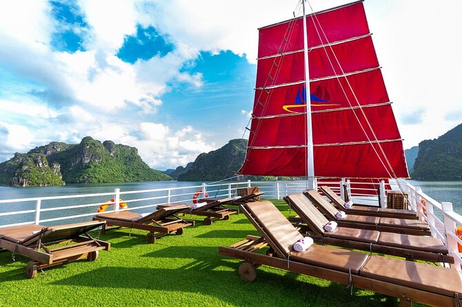 Halong Amazing Sail Luxury 1 Day Small Group Tour 7-Hour Cruising - Sailing from Bai Tu Long Bay toward Halong Bay