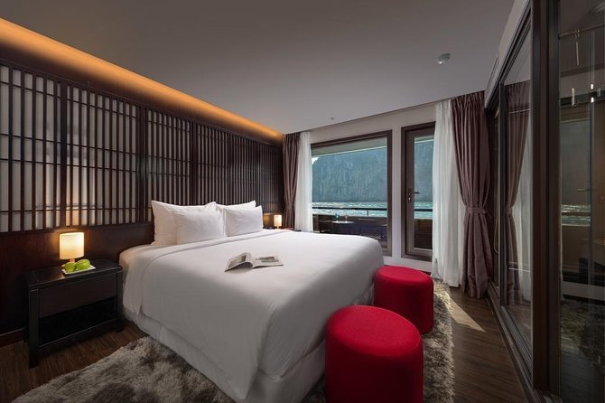 Halong Bay 2 Days 1 Night Cruise - Walking through Surprise Cave at 8:00