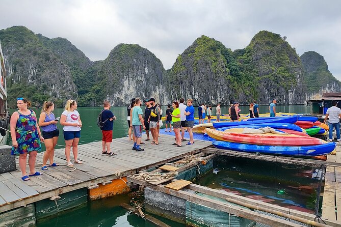 Halong Bay 2 days on classic cruise, small group, biking-kayaking - Day two: sunrise and breakfast on the sundeck