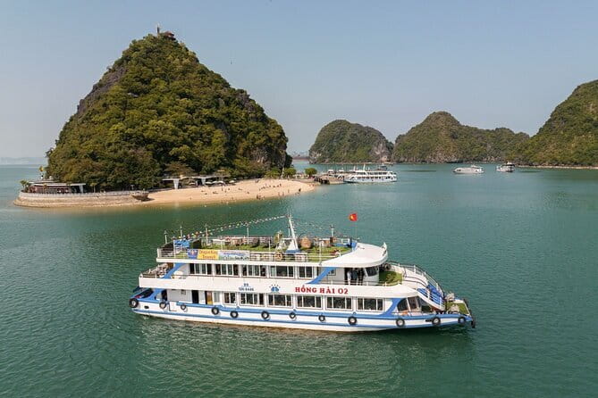 Halong bay 4 hours boat tour from Halong city with 2 caves, kayak - What the four-hour schedule feels like