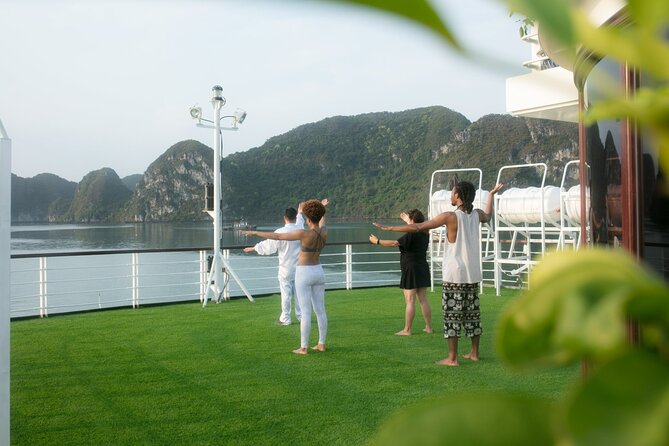 Halong Bay Cruise 2 days 1 night from Hanoi included transfer - Meals aboard ship, with seafood and a cooking class
