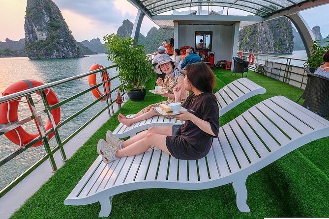 Halong Bay Cruise Luxury Full Day Tours - Boat condition and service: a mixed picture