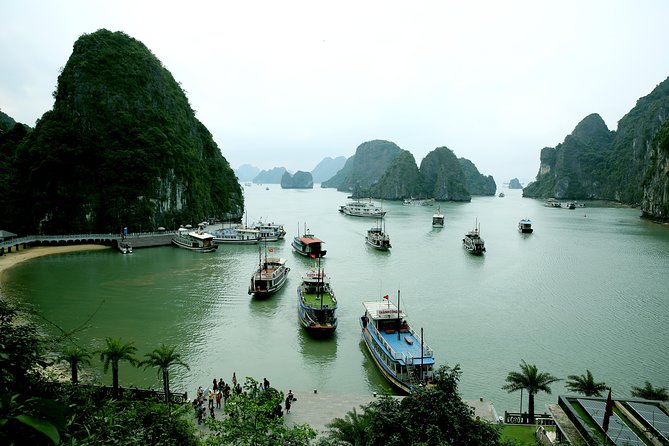 Halong Bay Cruise Tour from Hanoi with Kayak Adventure - The early Hanoi pickup and long road to Tuan Chau