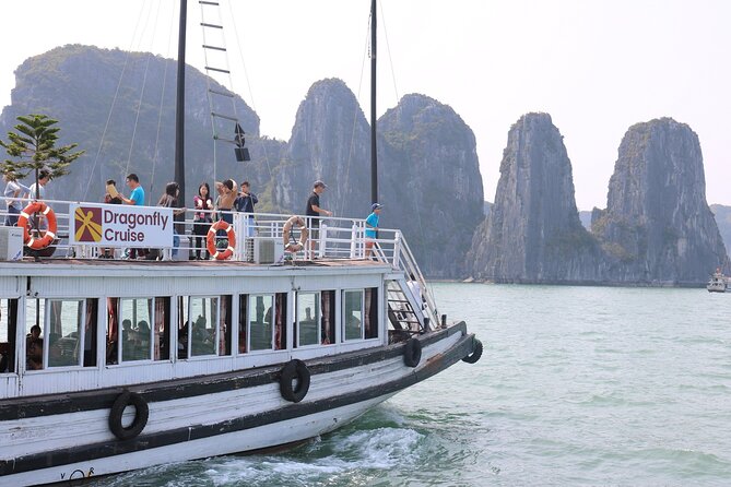 Halong Bay Day Tour Islands, Cave, Kayak. Lunch. All inclusive - Ba Hang by kayak or bamboo boat