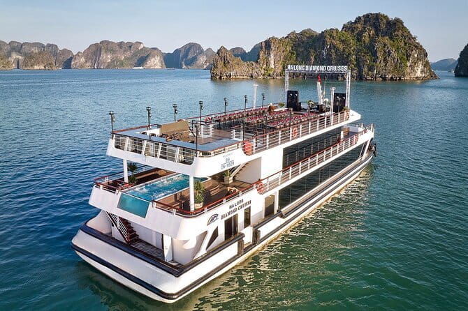 Halong Bay Day Tour Luxury Cruise With Jacuzzi and Buffet Lunch - The return to Hanoi at 9:00pm