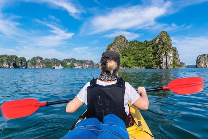 Halong Bay Day Tour: Visit Cave Island Kayaking Swimming Lunch - Hang Luon gives you a choice on the water